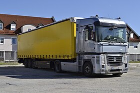 Renault AE/Magnum