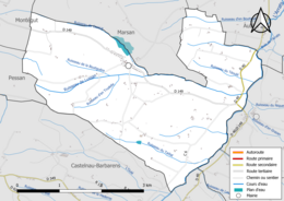 Carte en couleur présentant le réseau hydrographique de la commune