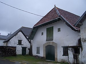 Bordas al este de la villa junto a sus comunales