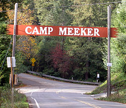 Welcome arch on Bohemian Highway