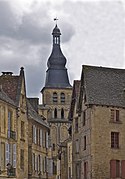 Vue du clocher de la cathédrale Saint-Sacerdos.