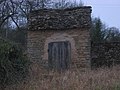 cabane au toit en pierres plates (loses)