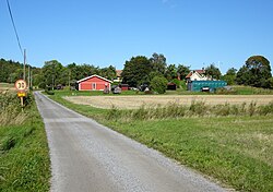 Village road to Lundkulla