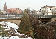 Sieltürmchen an Verbindungsstelle von Leine und ehemaligen Stadtgraben