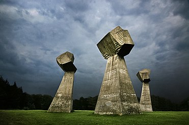 Споменик „Три песнице“, Бубањ, код Ниша, Иван Саболић, 1963.