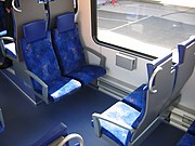 スイスの超低床電車FLIRTの客室