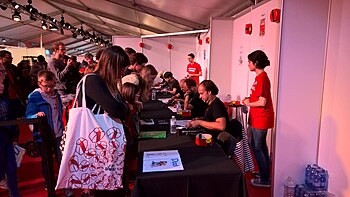 Séance de dédicaces lors du festival Spirou 2016.