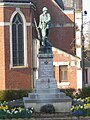 Le monument aux morts.