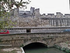 arrivée de la Sorgue rue des Teinturiers