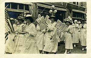 Arkansas suffragists marching
