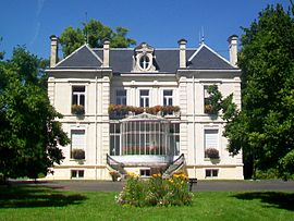 The town hall in Cauffry