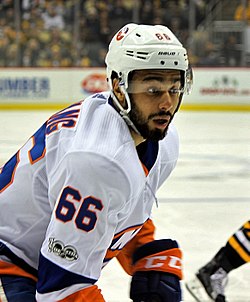 Josh Ho-Sang 2017-12-07 2.jpg