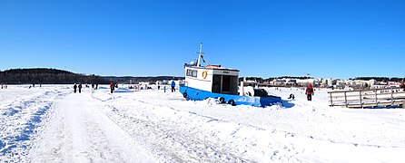 Le port en hiver.