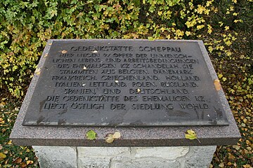 Bronzetafel auf dem von der Stadt Königslutter gestifteten Gedenkstein