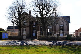 The town hall in Favières