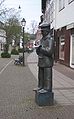 Bronze statue of the "Speaker Bode" in the pedestrian area in U-Town. (Photo: UIA.)