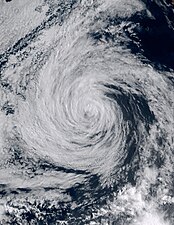 Photo satellite d'un cyclone tropical.