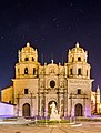 Église San Antonio (San Francisco) de nuit.