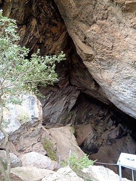 Image illustrative de l’article Cueva Negra de Montanejos