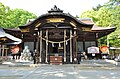 武田神社拝殿（2014年5月8日撮影）