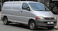 2003 Toyota HiAce LWB 2.5 (KLH22; pre-facelift, UK)