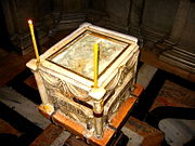 Angel's Stone in the first chamber inside the aedicula