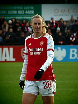 Amandailestedt arsenal home.jpg