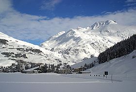 Vue aérienne de la station.