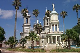 Château d'Eau e Catedral Nossa Senhora da Conceição