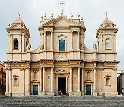 Catedral de Noto (1694-1703, 1776), obra de Rosario Gagliardi y Vincenzo Sinatra