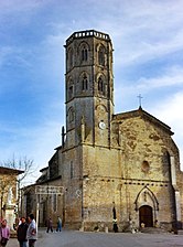 La façade principale et le clocher-tour octogonal