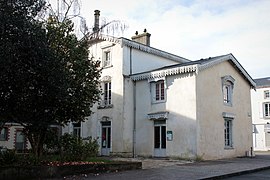 L'arrière de la maison Gueffier désormais siège du pôle littérature de la scène nationale de La Roche-sur-Yon (Grand R).