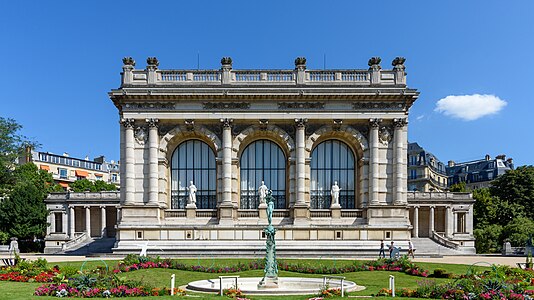 Palais Galliera, by Joe deSousa