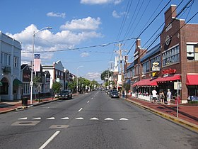 Main Street é o centro comercial de Newark. É adjacente a Universidade do Delaware