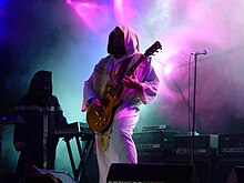 Anderson performing with Sunn O))) in 2005