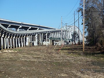 The Trammell Bridge owes its distinctive design to its mix of old and new elements.