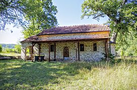 Целосен поглед на црквата