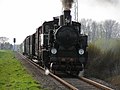 Zug der Museumseisenbahn Minden auf den Gleisen der Mindener Kreisbahnen.