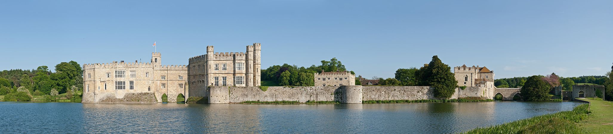 Leeds Castle, by Diliff