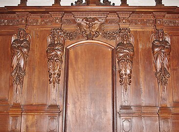 Sculptures sur bois d'Artus Legoust, dans la chapelle de la Sainte-Croix