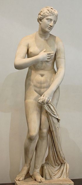 Aphrodite de Ménophantos, un exemplaire du type de la Venus Pudica.