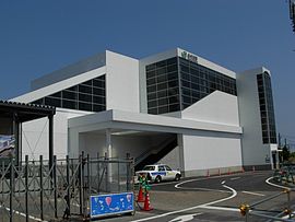 矢代田駅東口