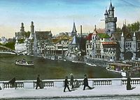 Le « vieux Paris » reconstitué pour l'exposition universelle de 1900 (vue depuis le pont de l'Alma).