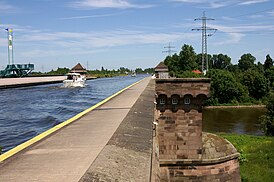 Минденский водный мост, вид сверху