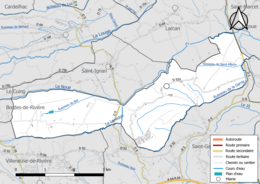 Carte en couleur présentant le réseau hydrographique de la commune