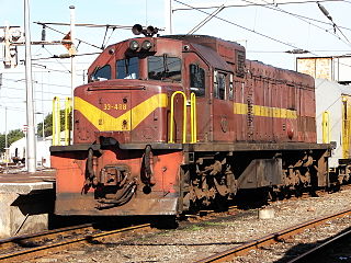 No. 33-488 in SAR Gulf Red and whiskers livery at East London, 24 April 2013