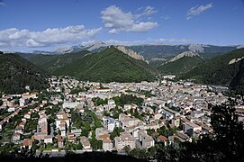 General view of the city from west to east