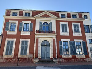 Façade de la maison du Barry.