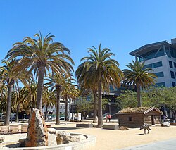 Jack London Square in 2015