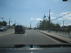 PR-14 westbound at bridge over Río Bucaná on Avenida Tito Castro in Ponce approaching PR-10 (PR-14, near km 5.2)
